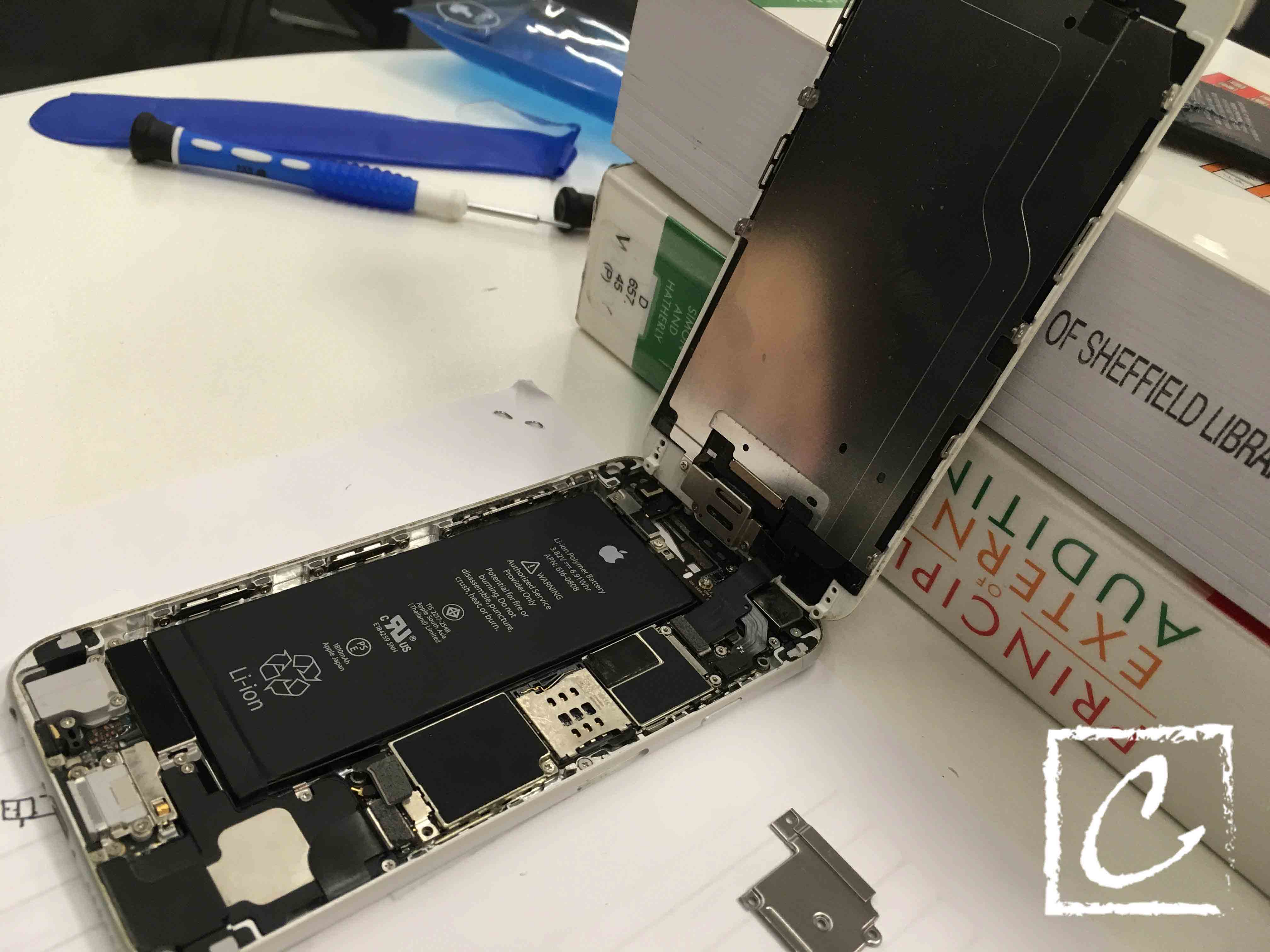 图解iphone 6拆机换电池过程